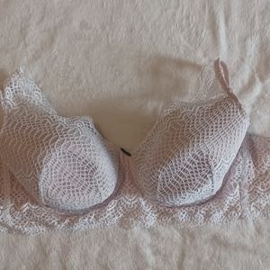 Cacique Bras size 38F